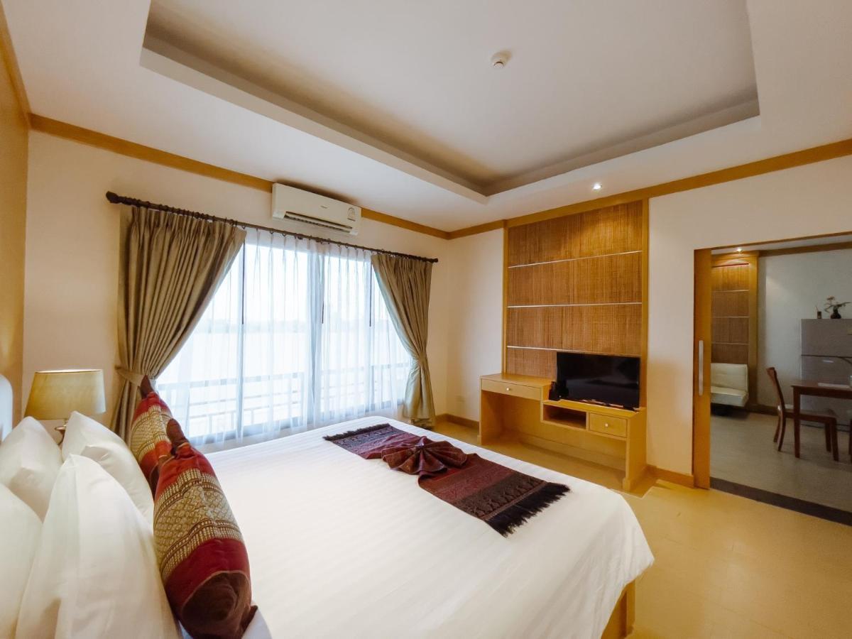 נונג קאי Royal Nakhara Hotel And Convention Centre מראה חיצוני תמונה