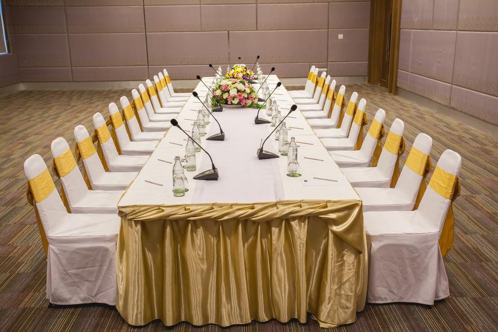 נונג קאי Royal Nakhara Hotel And Convention Centre מראה חיצוני תמונה