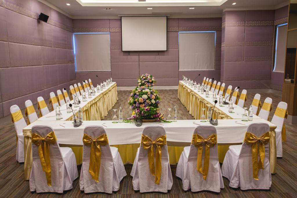 נונג קאי Royal Nakhara Hotel And Convention Centre מראה חיצוני תמונה