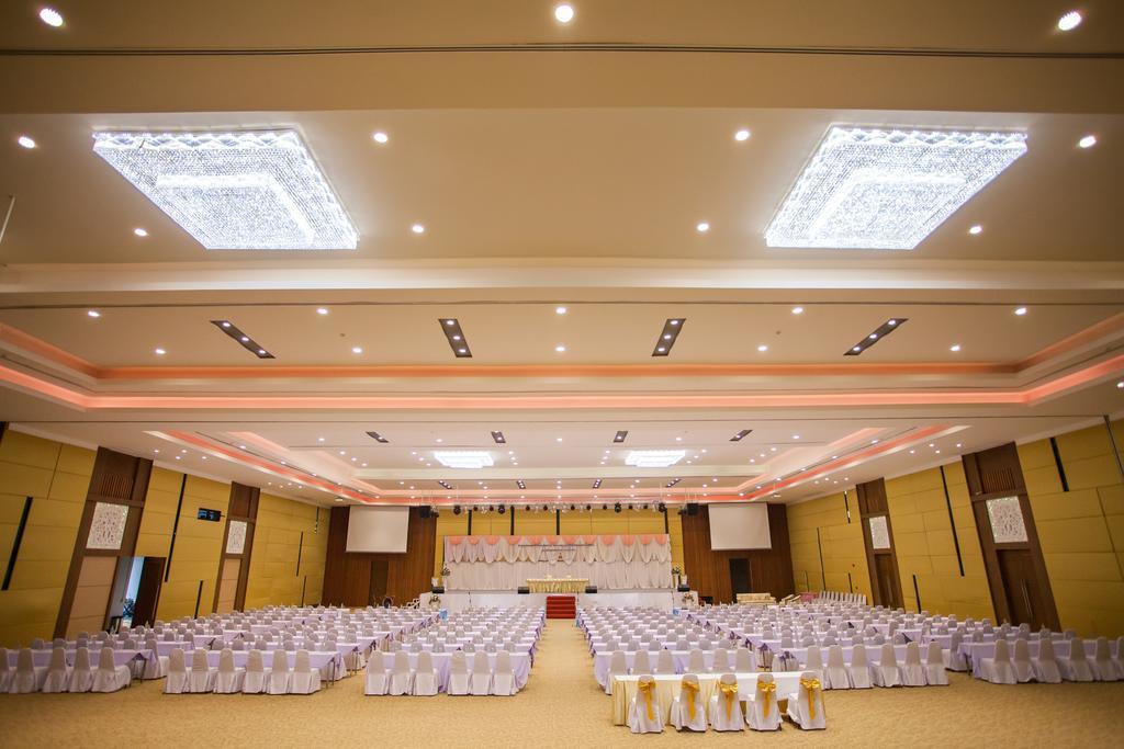 נונג קאי Royal Nakhara Hotel And Convention Centre מראה חיצוני תמונה